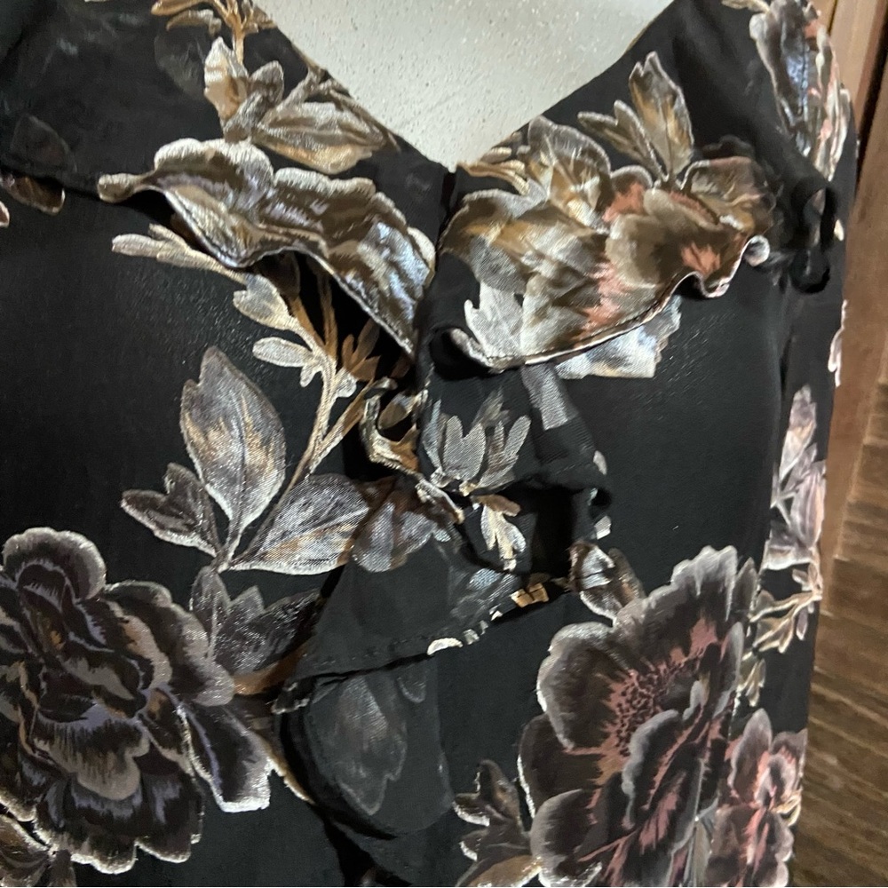 WHBM Silk Boho Floral Blouse Top Long Sleeve Ruffle V Neck Fairy-Goth Size Large - Picture 3 of 8